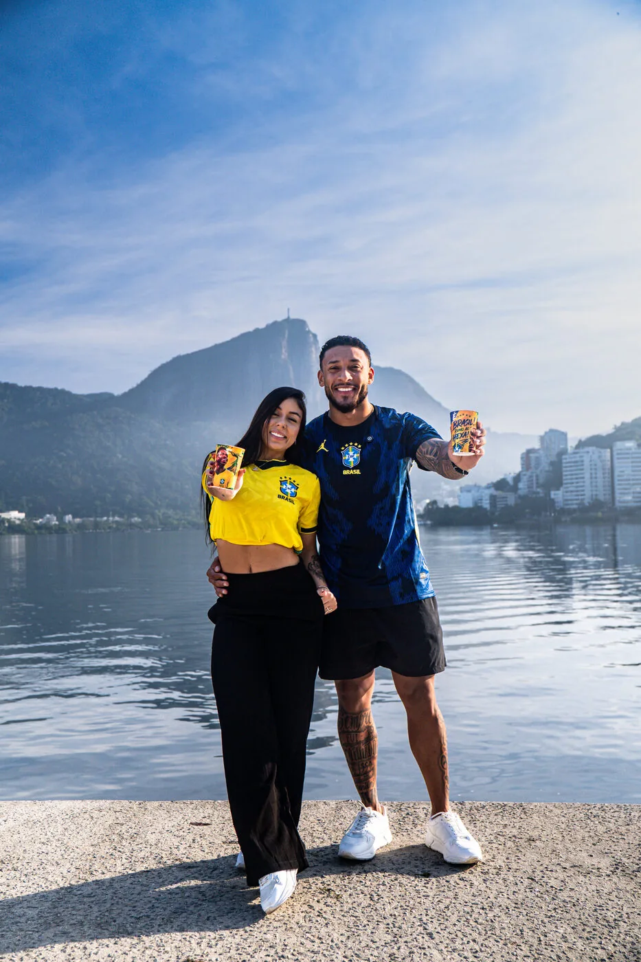 Detalhe das costas da camisa amarela da Seleção Brasileira número 7